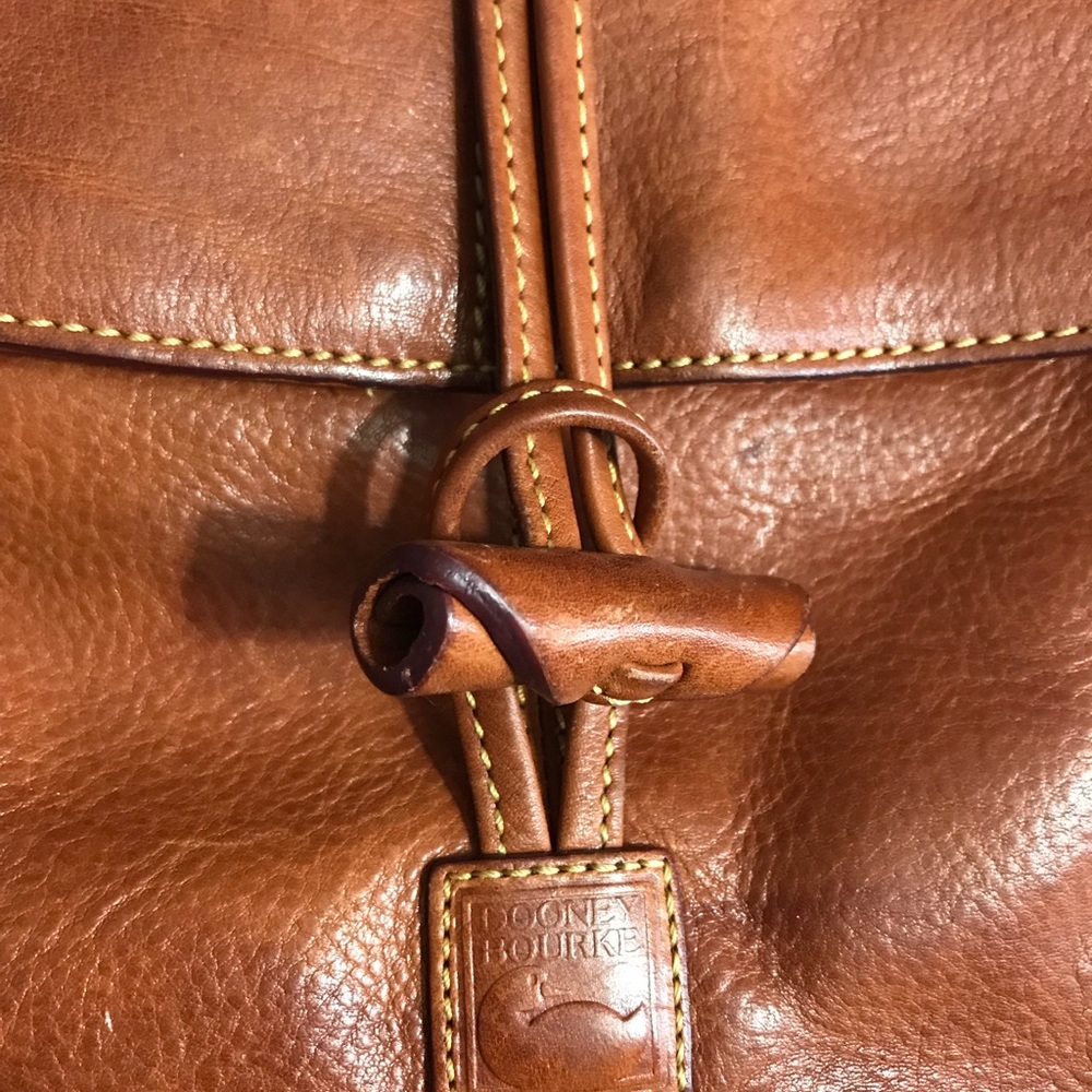 Sold! Dooney and Bourke Florentine Medium Toggle - Picture 4 of 8
